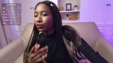 brianna_styles online show from October 1, 1:32 pm