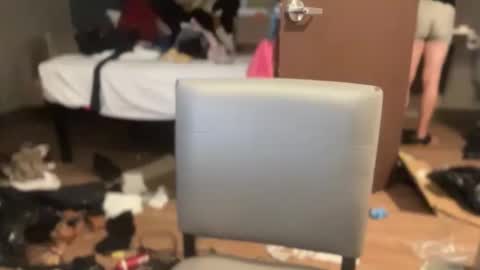 brickmeup online show from April 16, 2:44 am