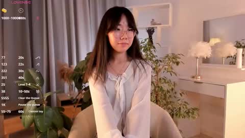 Hanna online show from October 9, 1:33 am