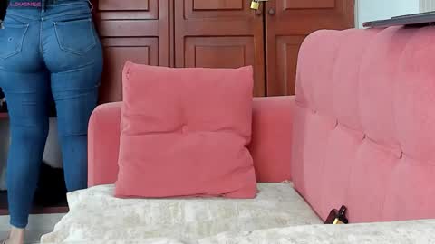    online show from December 22, 2:02 pm