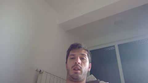 Snapshot of brii0000 chatting on December 6, 9:27 am brii0000 online show from December 6, 9:27 am