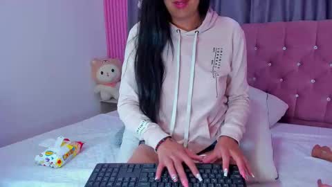 briseida_white online show from November 29, 4:25 pm