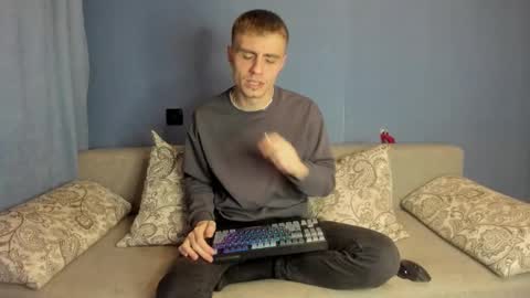 bristlebback online show from September 21, 3:27 pm