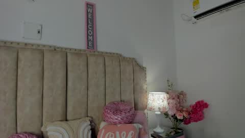 brithanyparker_ online show from April 8, 4:59 am