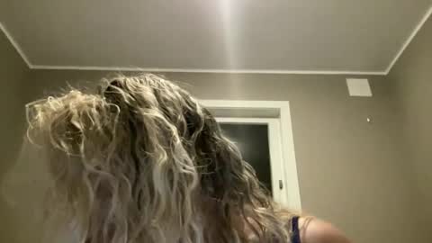 brithneysquirt online show from March 12, 8:01 pm