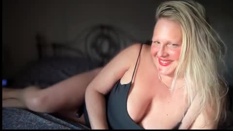 British Bella online show from April 2, 5:42 pm