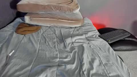 brockhurn_ online show from February 13, 2:48 am