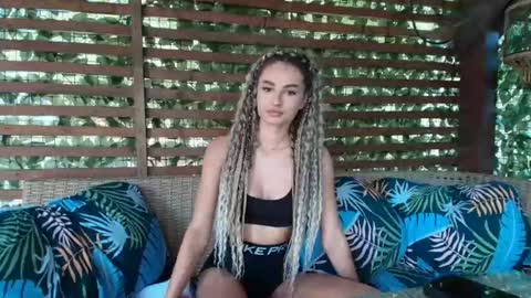 Brielle online show from August 5, 11:07 am