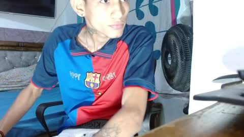 brook_17 online show from April 8, 1:08 am