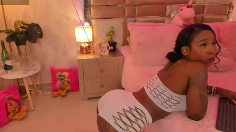 Brenda online show from February 19, 4:33 am