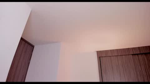 Snapshot of brunnahart chatting on December 17, 5:15 pm     online show from December 17, 5:15 pm