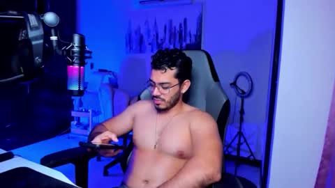 Bruno online show from April 17, 3:31 am