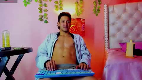 Bruno online show from February 3, 6:22 am