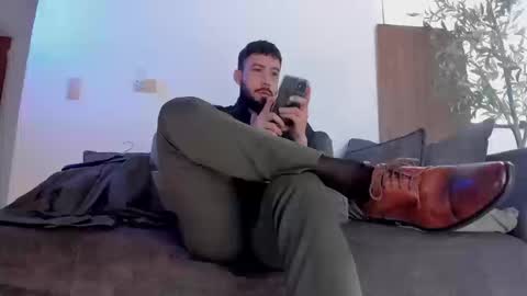 Andres Suarez online show from March 12, 2:32 pm