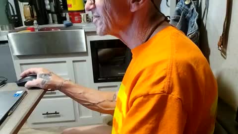 Steve... aka SkinnieDippin aka TimberTramp online show from March 3, 7:10 am