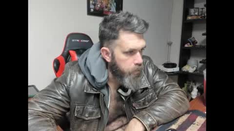 BRUTALMASTER1983 online show from December 17, 8:21 am