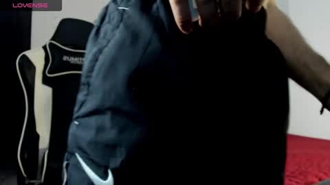 bryan_oficials online show from February 11, 2:48 am