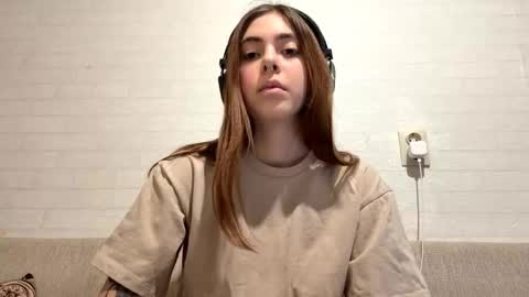 Linet online show from March 3, 3:41 pm