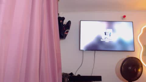 Valery Restrepo online show from April 29, 1:43 am