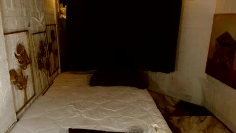 Lucienne online show from October 6, 6:37 pm