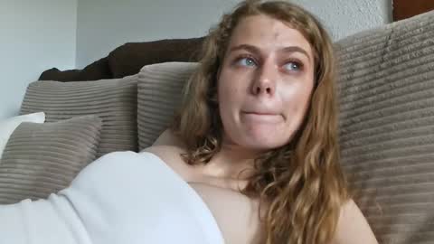 Buffy online show from April 12, 12:36 am