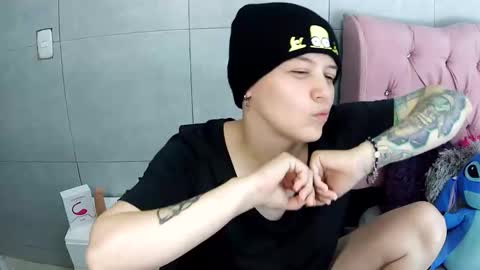 bug2025 online show from November 25, 1:37 am