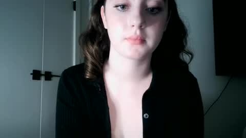 Dominique online show from January 17, 12:10 am