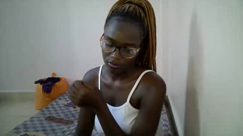 bunny_bliss1 online show from May 22, 7:37 am