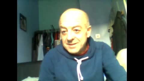 burnleyguy1977 online show from February 17, 7:51 am