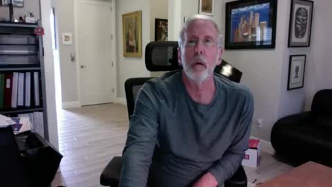 Snapshot of bustinout99 chatting on January 8, 5:37 pm afternoon wood online show from January 8, 5:37 pm