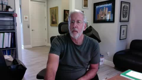 Snapshot of bustinout99 chatting on September 17, 6:44 pm afternoon wood online show from September 17, 6:44 pm