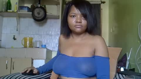 busty kenzi online show from January 10, 7:14 am