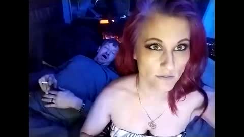 Snapshot of busybee83 chatting on March 6, 5:03 am busybee83 online show from March 6, 5:03 am