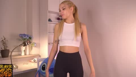 butteflai online show from November 21, 1:42 pm