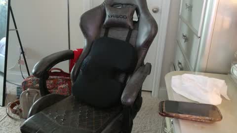 butterfly booty online show from December 22, 4:03 pm