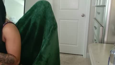 butterfly booty online show from June 21, 3:29 pm
