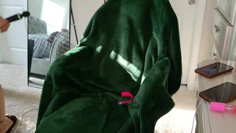 butterfly booty online show from April 23, 12:29 pm