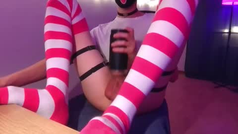 cactusfoxi online show from October 9, 9:42 pm