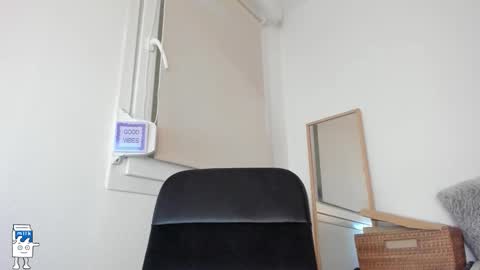 Cailyn Andrea  online show from March 27, 7:14 am