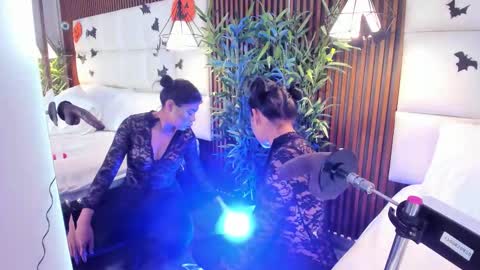 CailynBrown online show from October 26, 4:57 am