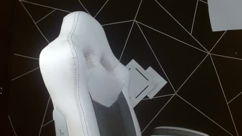 cailynmusa online show from December 12, 1:06 pm