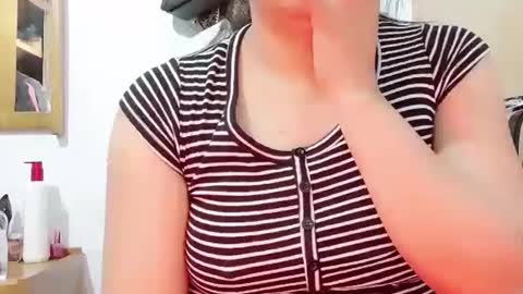 calientebb691654 online show from March 6, 11:15 pm