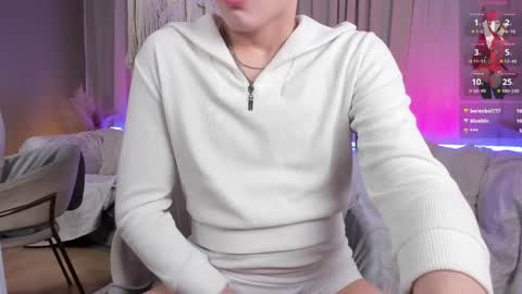 Call me Leo online show from December 6, 2:33 pm