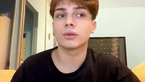 Call me Leo online show from January 1, 1:37 pm