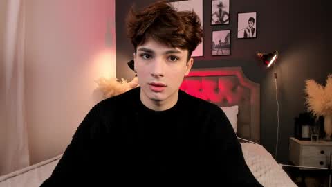 Call me Leo online show from December 12, 11:28 am
