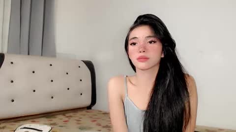 call_me_nina online show from May 16, 8:40 pm