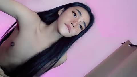 call_me_nina online show from May 11, 4:15 pm