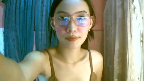 Freya online show from April 8, 9:45 am