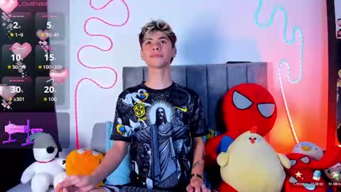 callum online show from June 11, 2:11 am