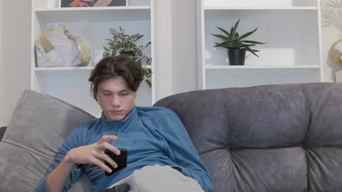 Calvin online show from January 31, 1:54 am